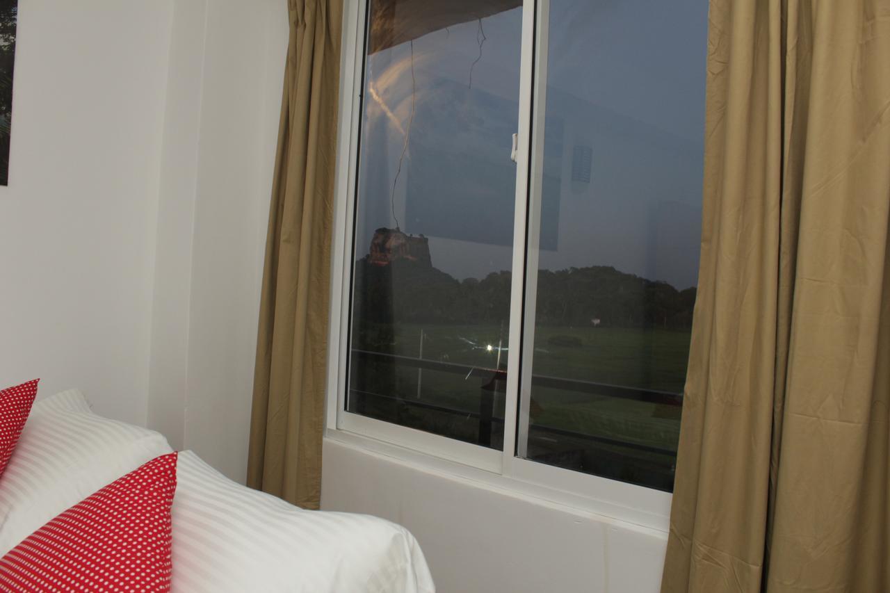 Sigiriya Water Guest & View Point Restaurant Hotel Exterior photo